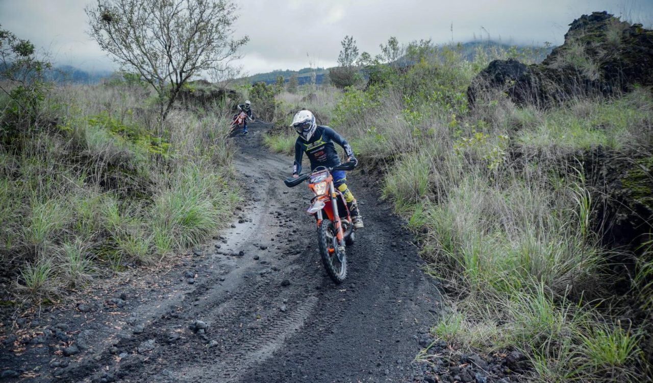 Bali Dirtbike Enduro Adventure Kintamani Blacklava Tour (29)