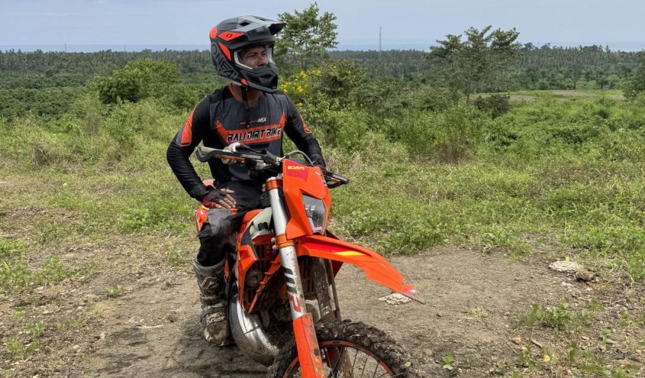 Rubber Forest Enduro - Dirtbike Adventure Bali - Pekutatan (4)