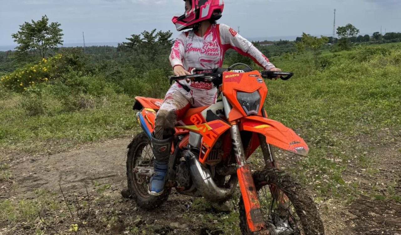 Rubber Forest Enduro - Dirtbike Adventure Bali - Pekutatan (5)