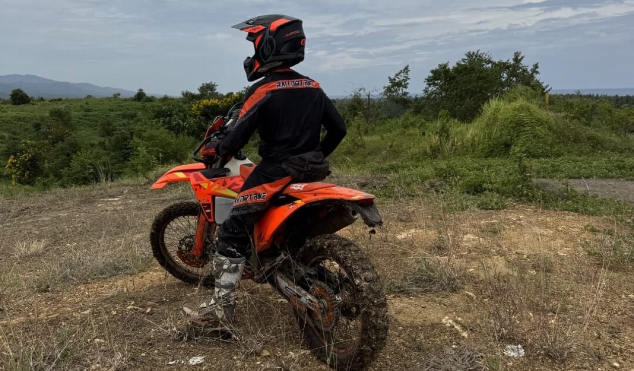 Rubber Forest Enduro - Dirtbike Adventure Bali - Pekutatan (9)