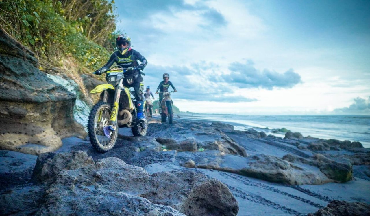 bali dirtbike enduro adventure beach (31)