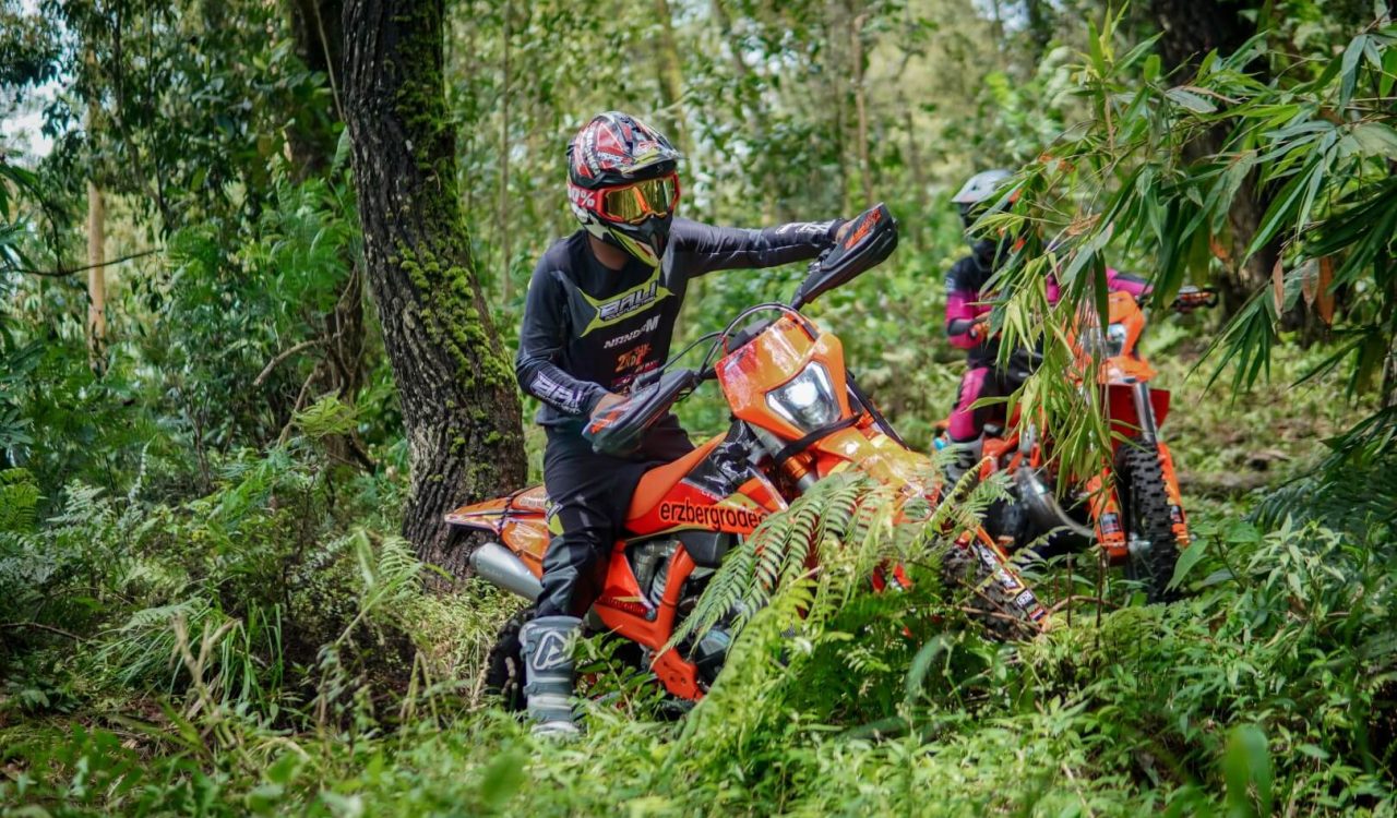 bali dirtbike tour enduro adventure jungle (2)